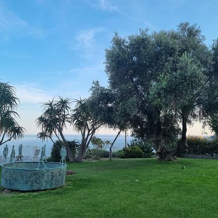 Agriturismo La Tuffatrice Imperia Kültér fotó